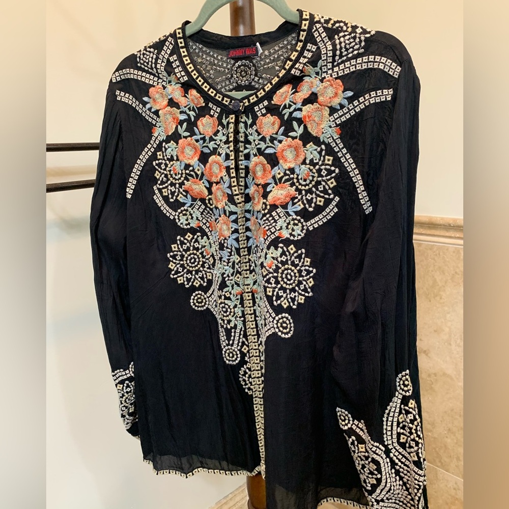 Johnny Was Women's blouse with embroidery
